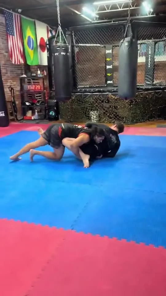No-gi rolling